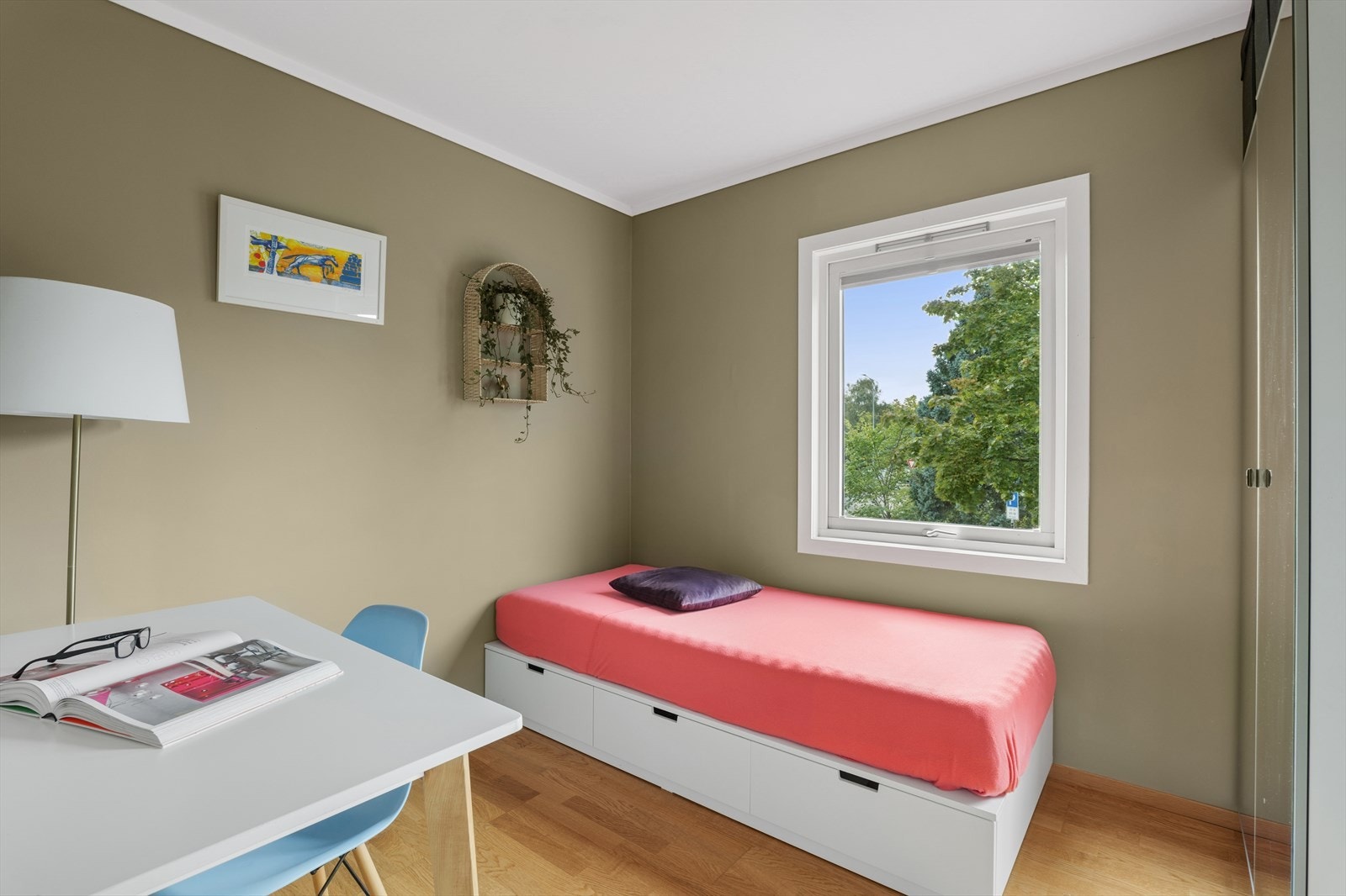 Pent barneværelse med skap Galleribilde