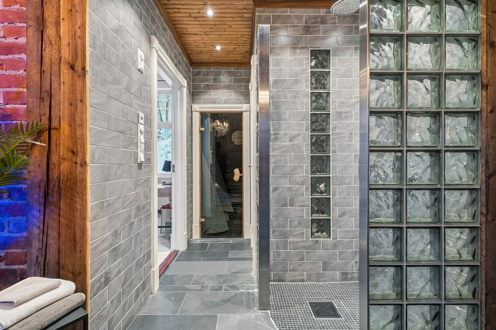 Spa-inspirert dusjsone. Galleribilde