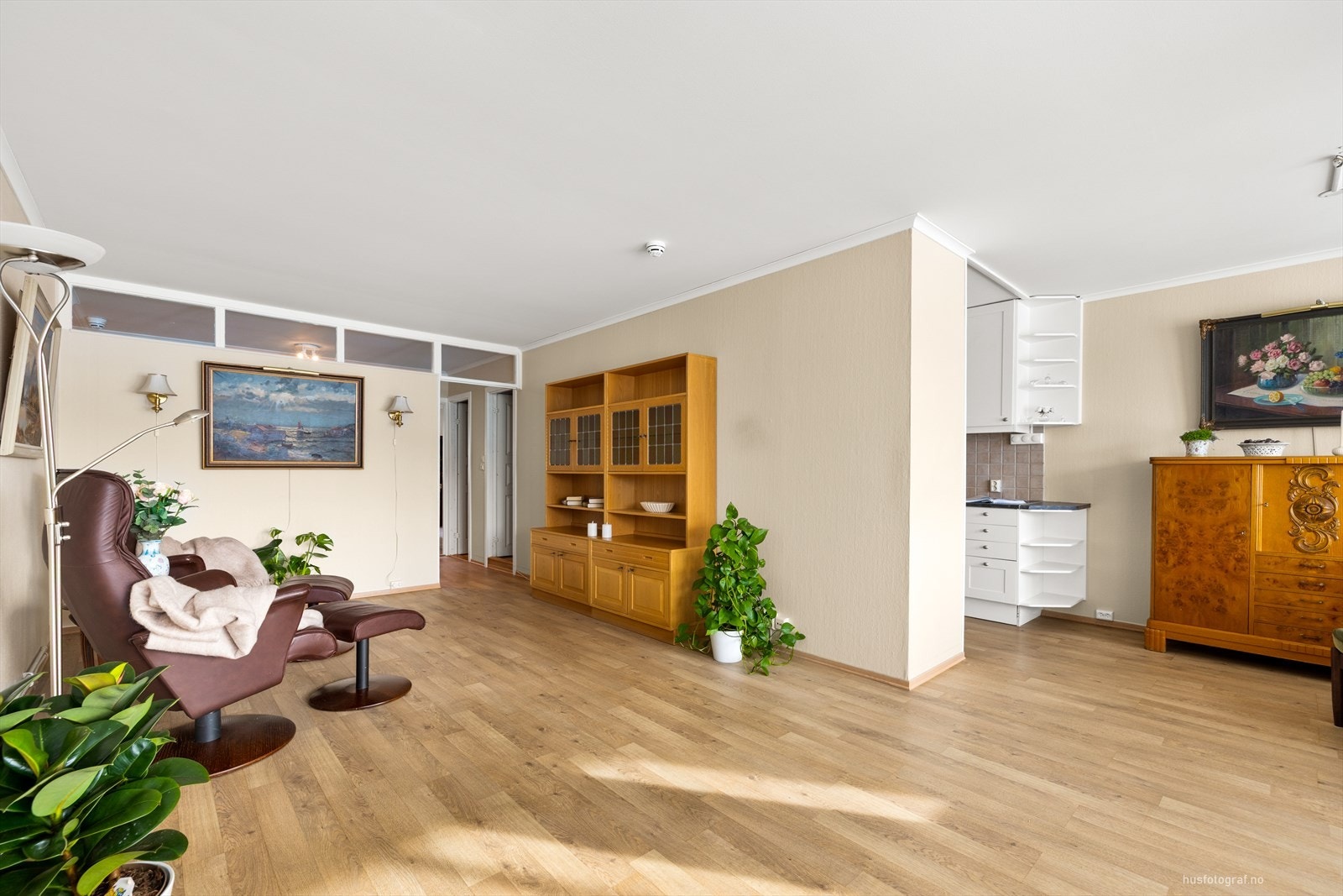 I stue/spisestue er det plass til flere sittegrupper Galleribilde