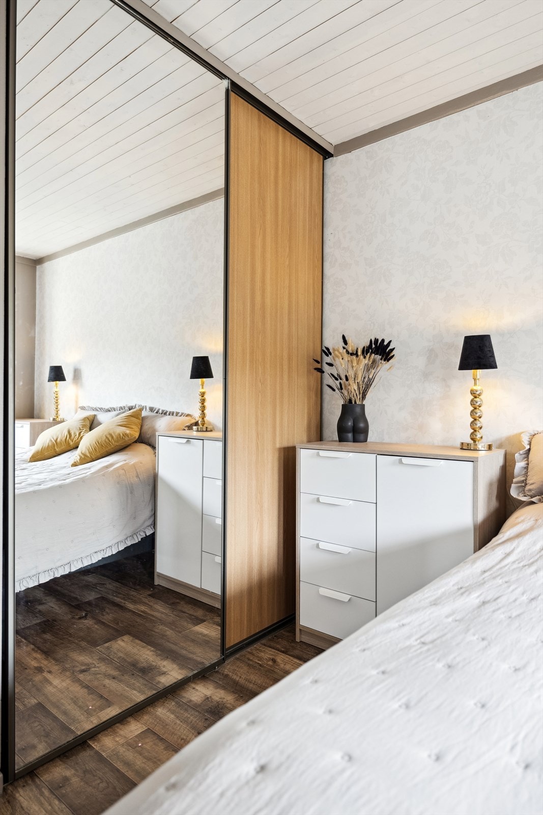 Hovedsoverom i 1. etasje Galleribilde