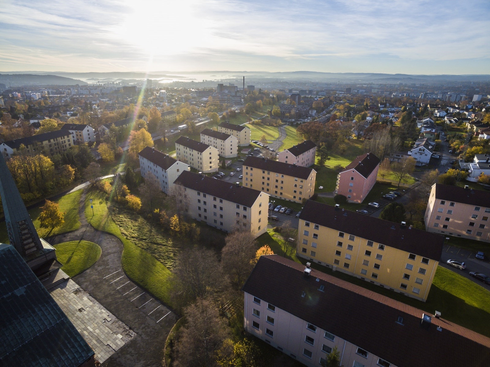 Overblikk over idylliske Traverveien omkranset av grøntområder! Galleribilde