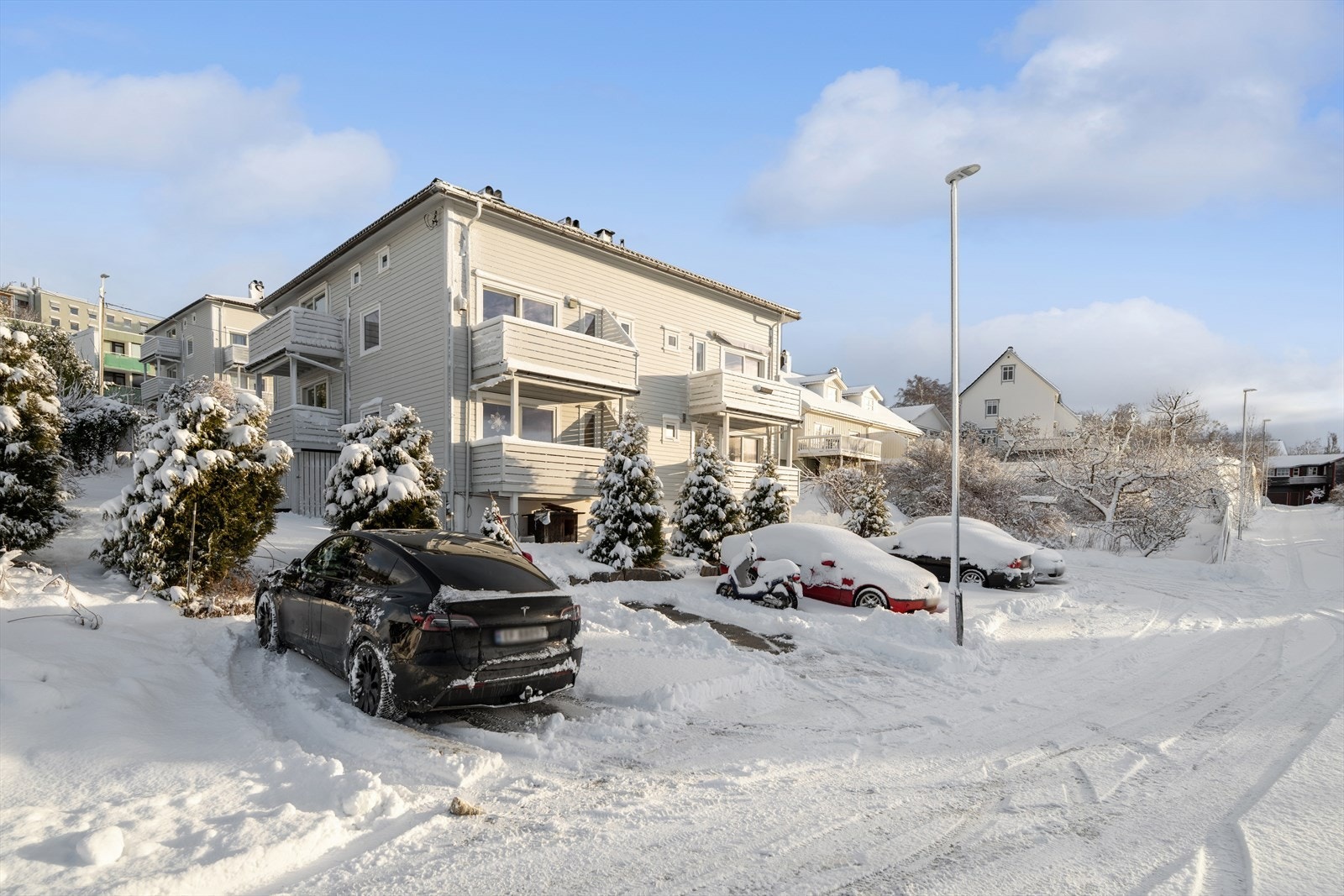 Fra leiligheten har du gangavstand til det meste - og sykkelavstand til Høgskolen i Molde. Galleribilde