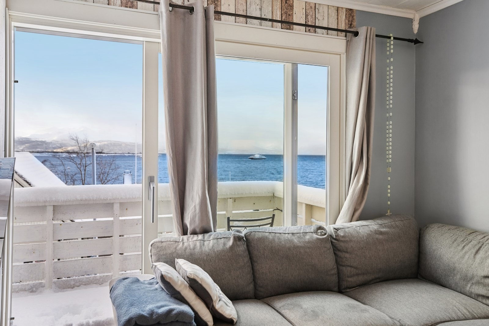 Velkommen til Lillevikvegen 2 - en 1-romsleilighet med en rekke gode kvaliteter. Galleribilde