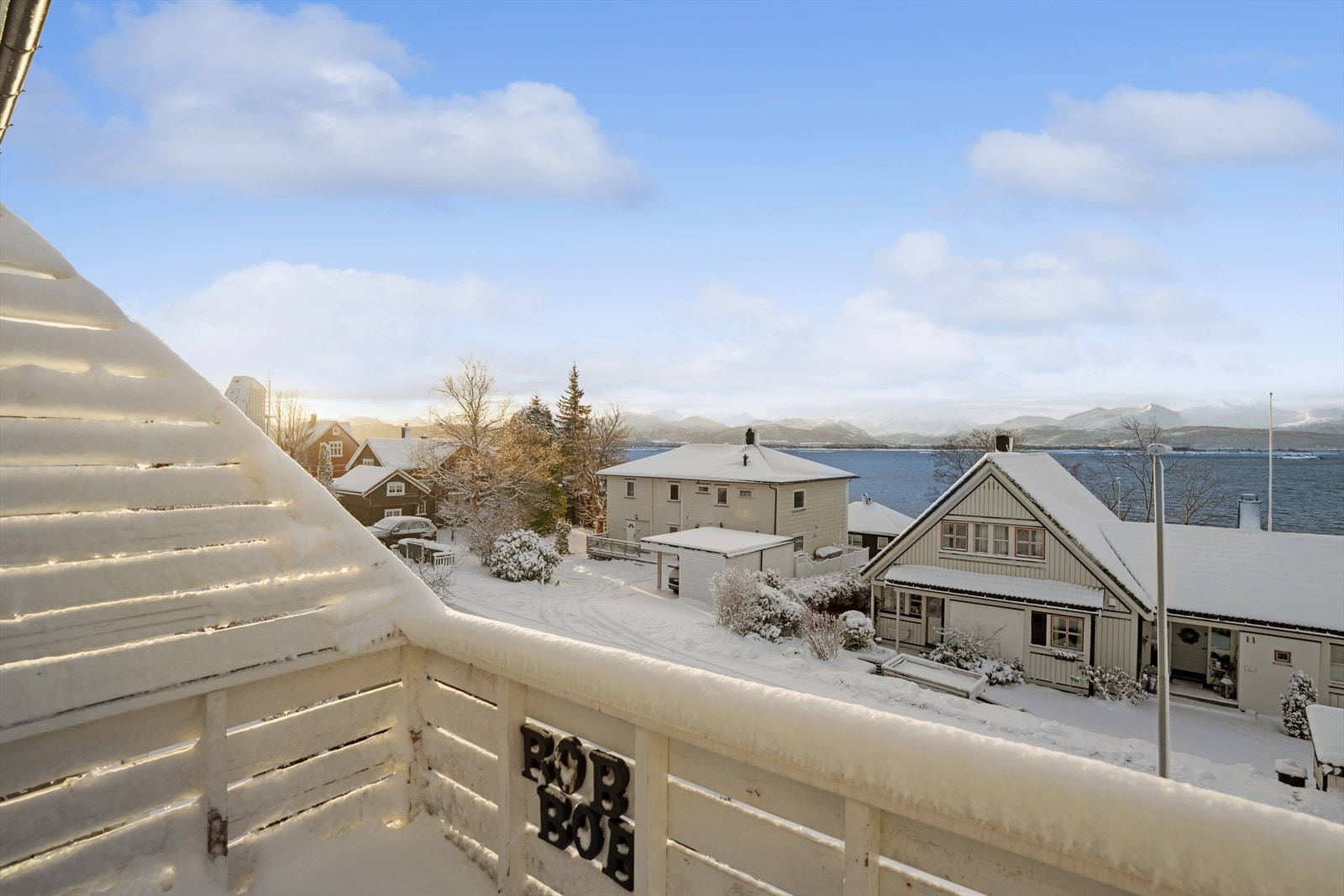 Sørvendt plassering gir lange soltimer og åpen himmelutsikt. Galleribilde