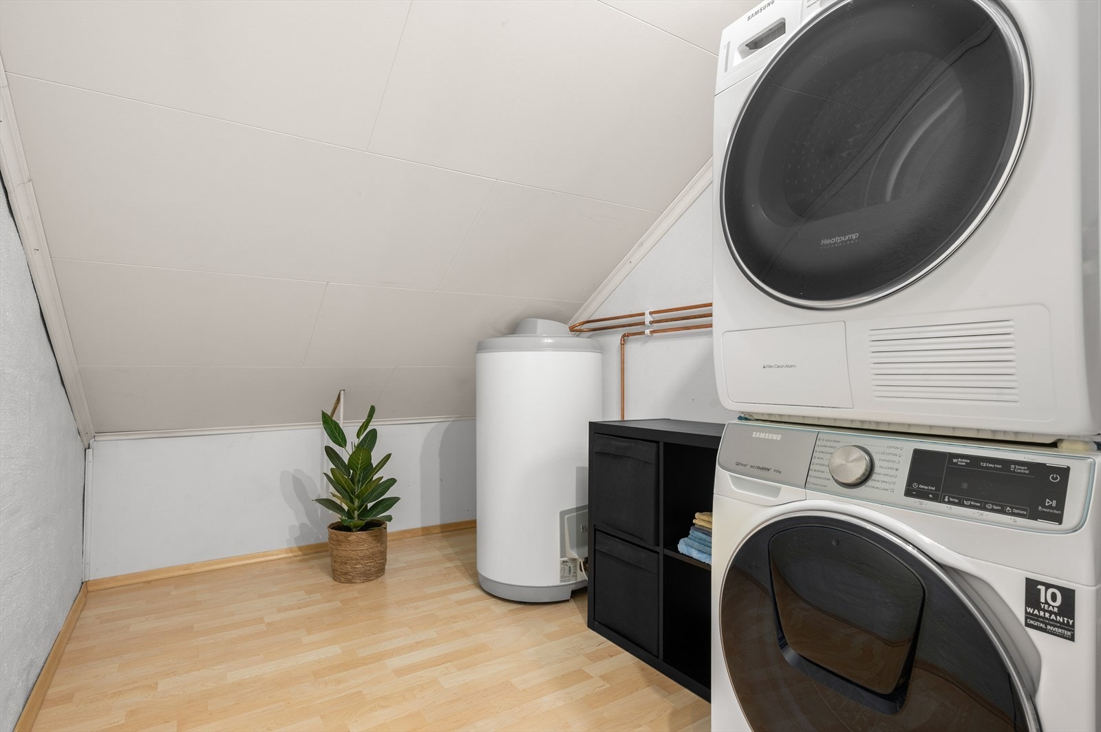 Bod på 3,5 m² med opplegg for vaskemaskin. Galleribilde