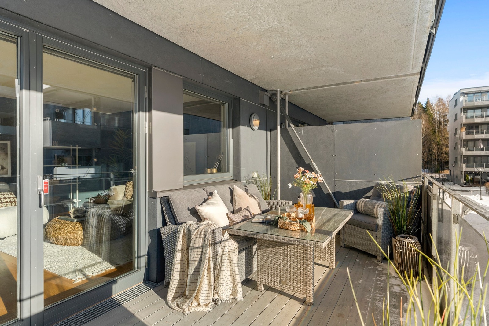 Balkongen er på hele 12 m² og vender mot syd. Galleribilde