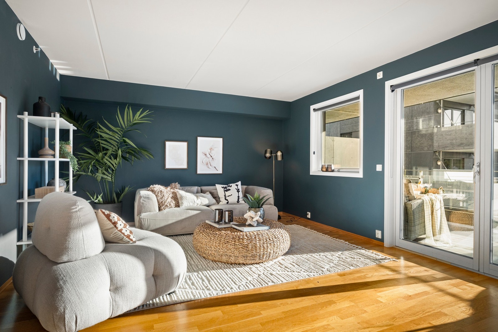 Leiligheten har gjennomgående flotte fargevalg, her kan du flytte rett inn. Galleribilde