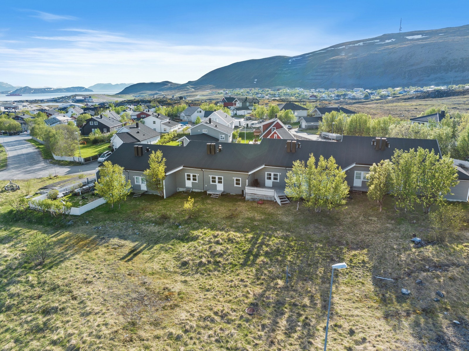 Fasade Sommer Galleribilde