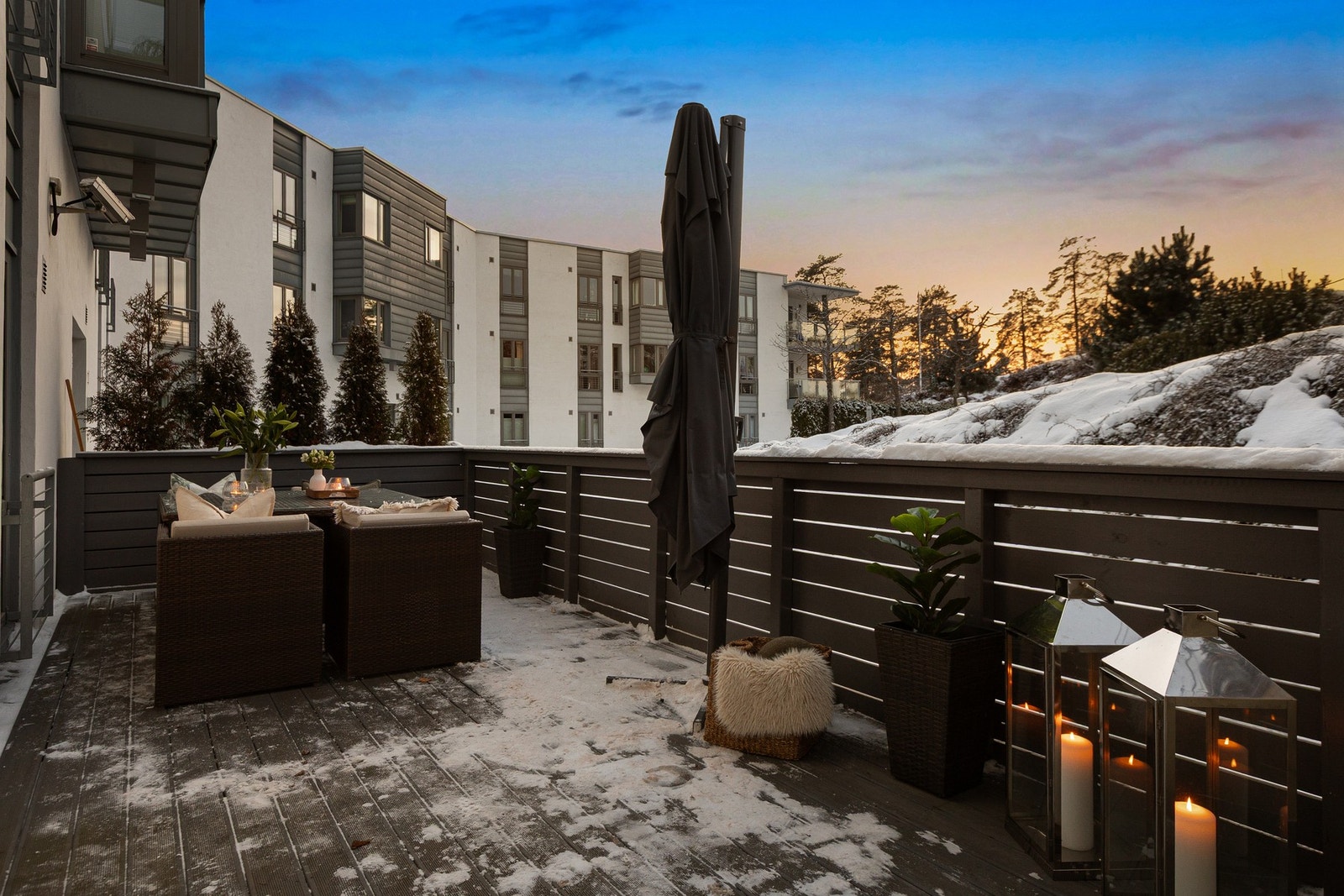 Velkommen til
Hoffsjef Løvenskiolds vei 31F - en lys og innbydende 2-roms selveierleilighet på Ullern. Foto: Kristine Elvemo v/Fotostallen Galleribilde