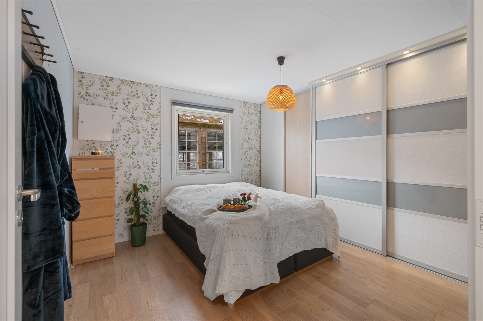 "Hovedsoverommet" av en solid størrelse. Galleribilde