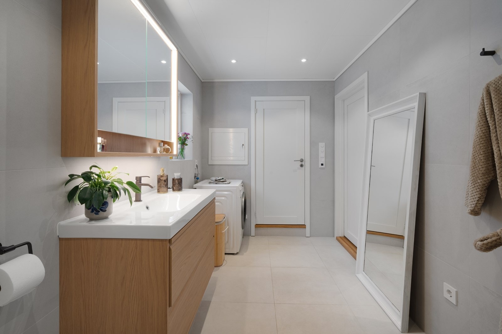 Helfliset utførelse med varme i gulv. Galleribilde