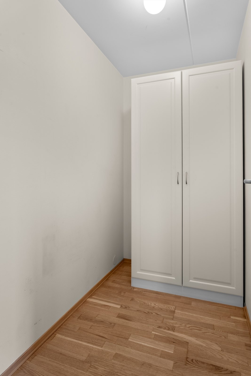 Leiligheten har en innvendig bod samt to eksterne boder i 2. etg og i kjeller. Galleribilde