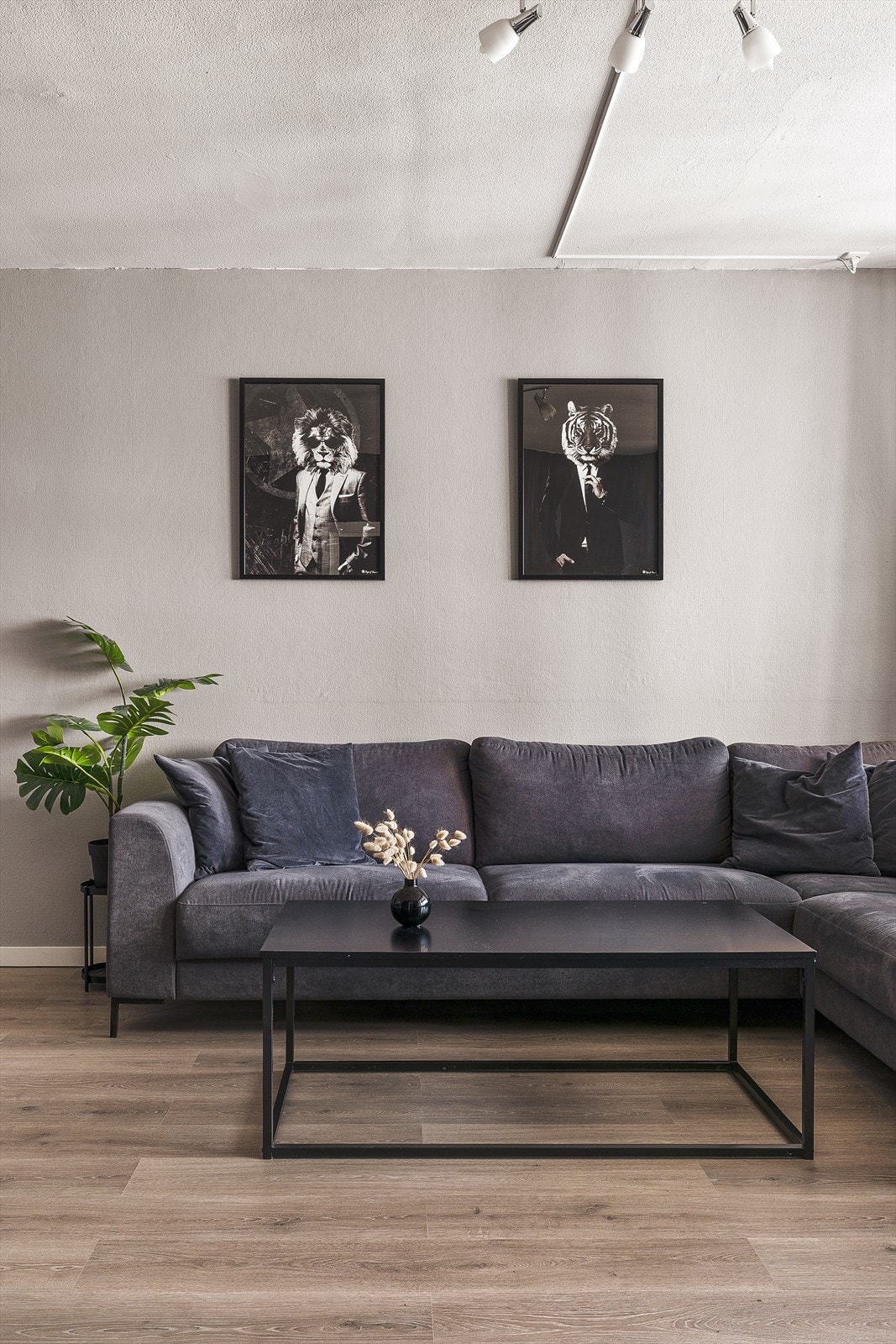 Stuen har et kult uttrykk kombinert med en lun atmosfære Galleribilde