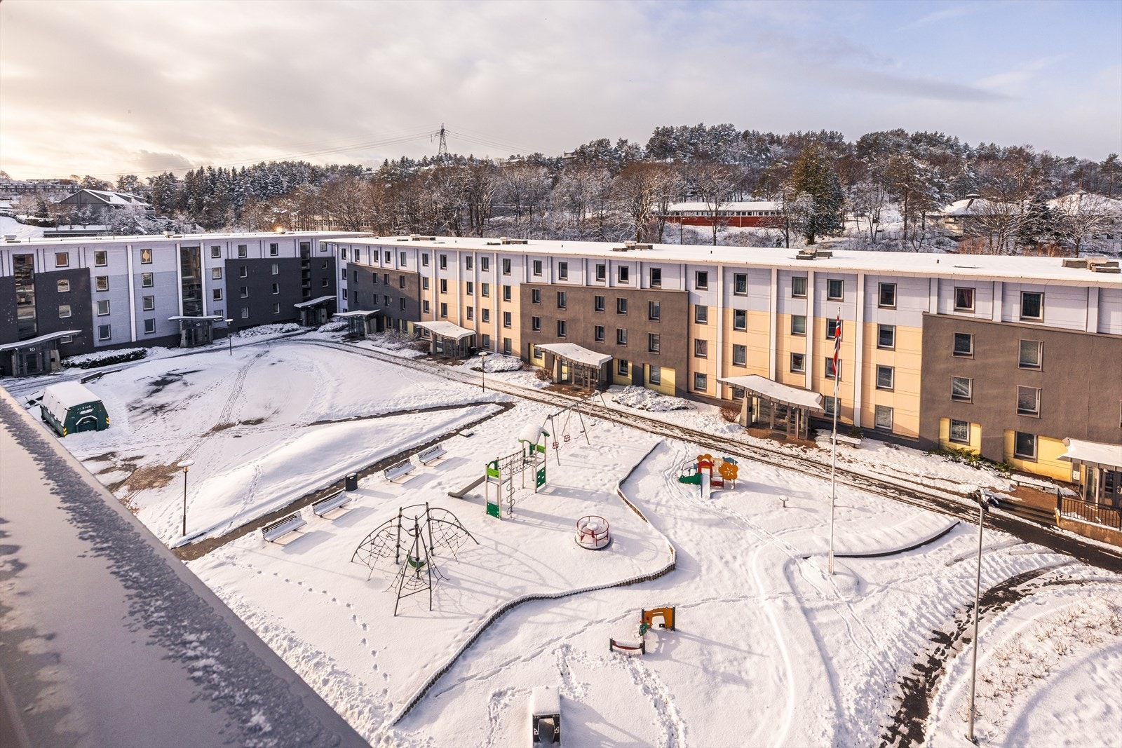 Utsikt fra balkong Galleribilde