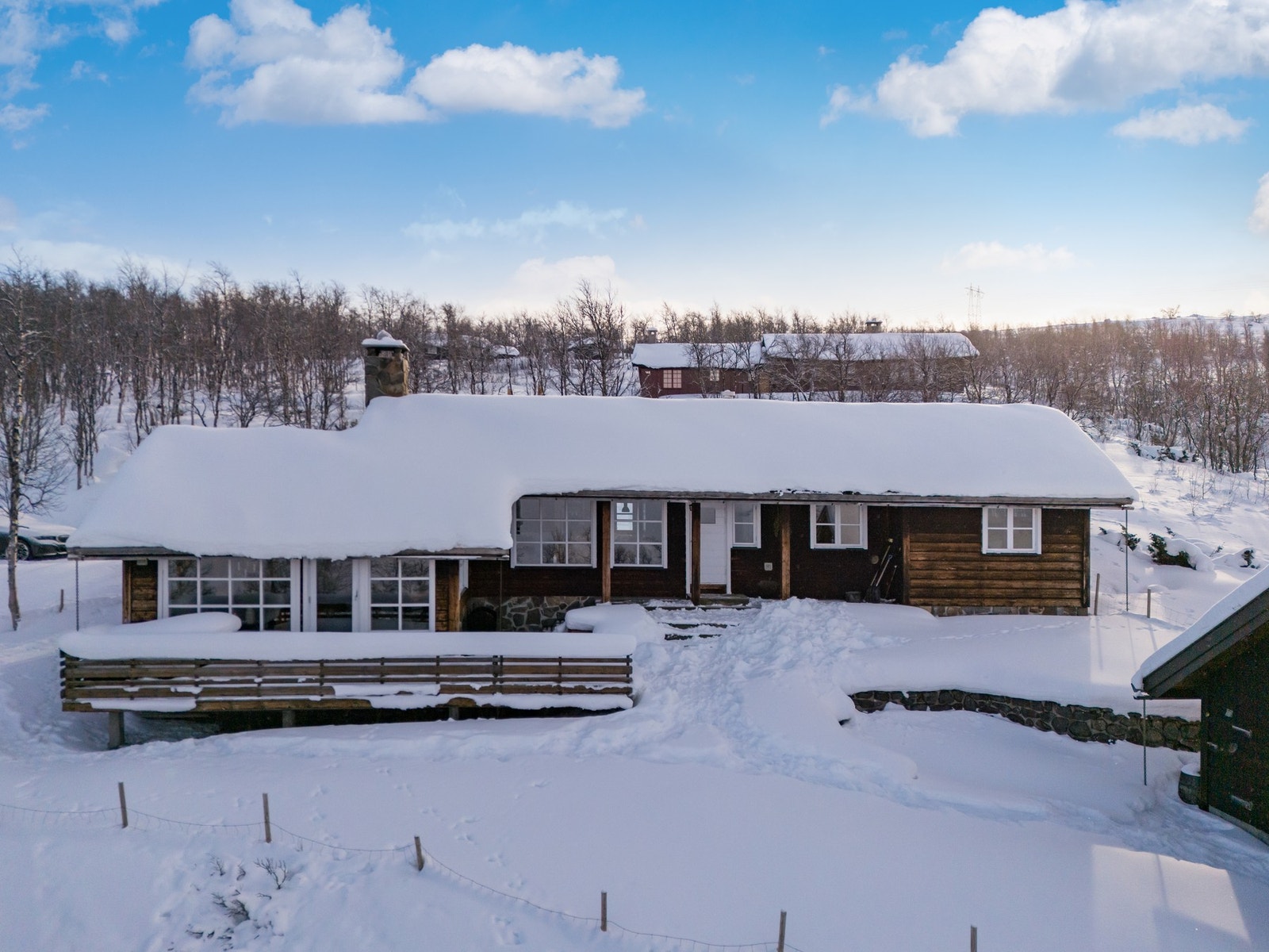 Eiendommen byr på minnerike stunder med familie og venner både sommer- og vinterstid Galleribilde
