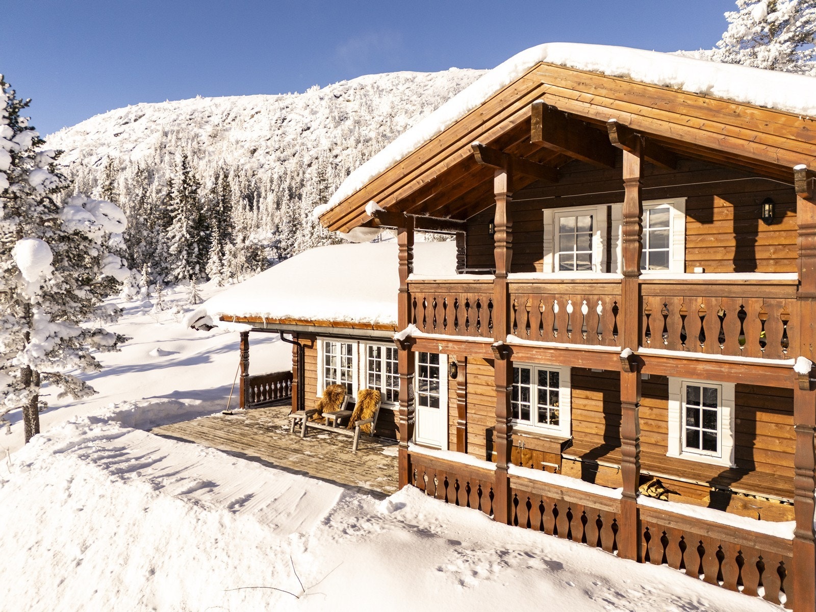 Denne hytta passer perfekt for både aktive friluftsentusiaster og de som søker ro og hygge året rundt. Galleribilde