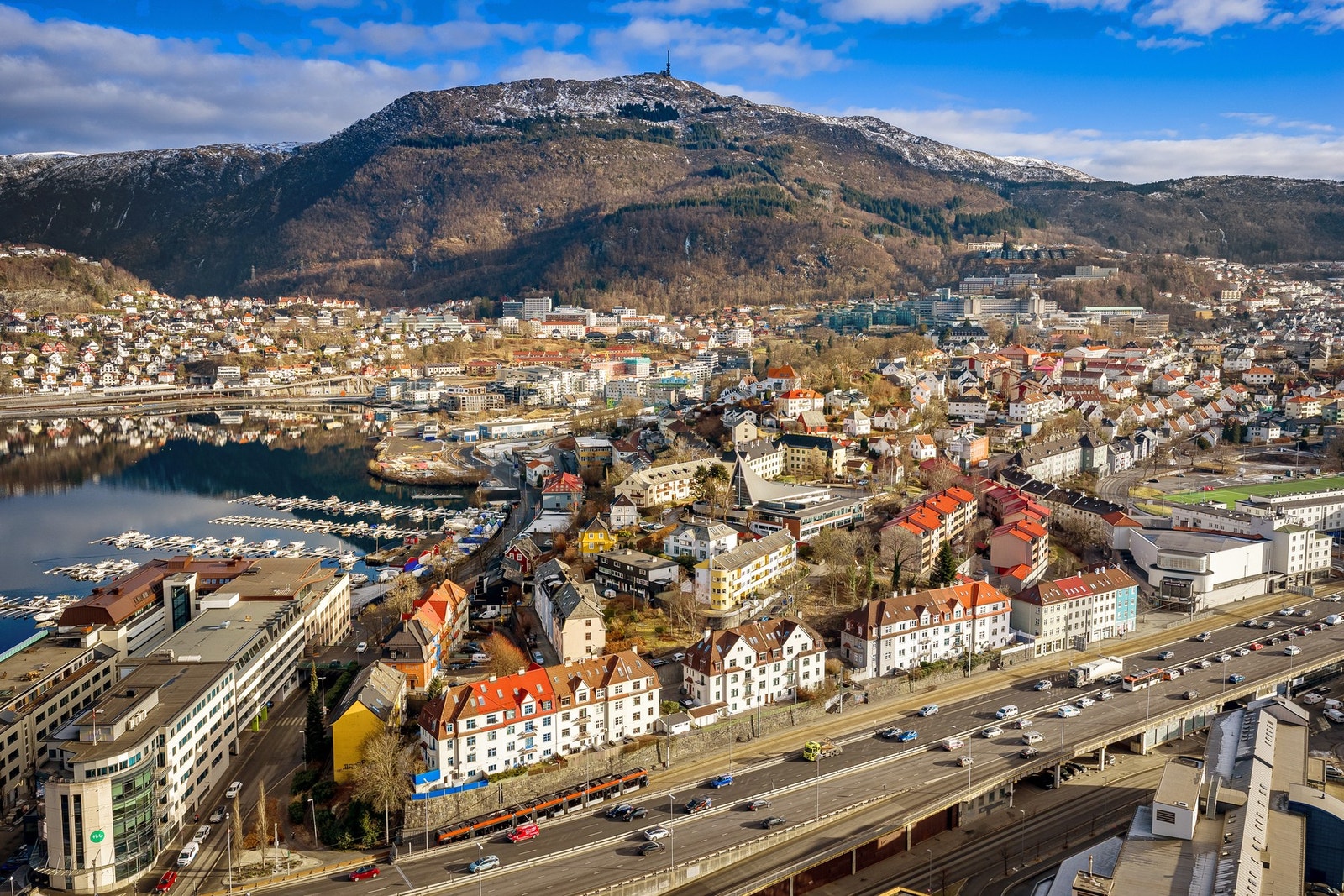 Sentral beliggenhet ved sentrums ytre perimeter Galleribilde