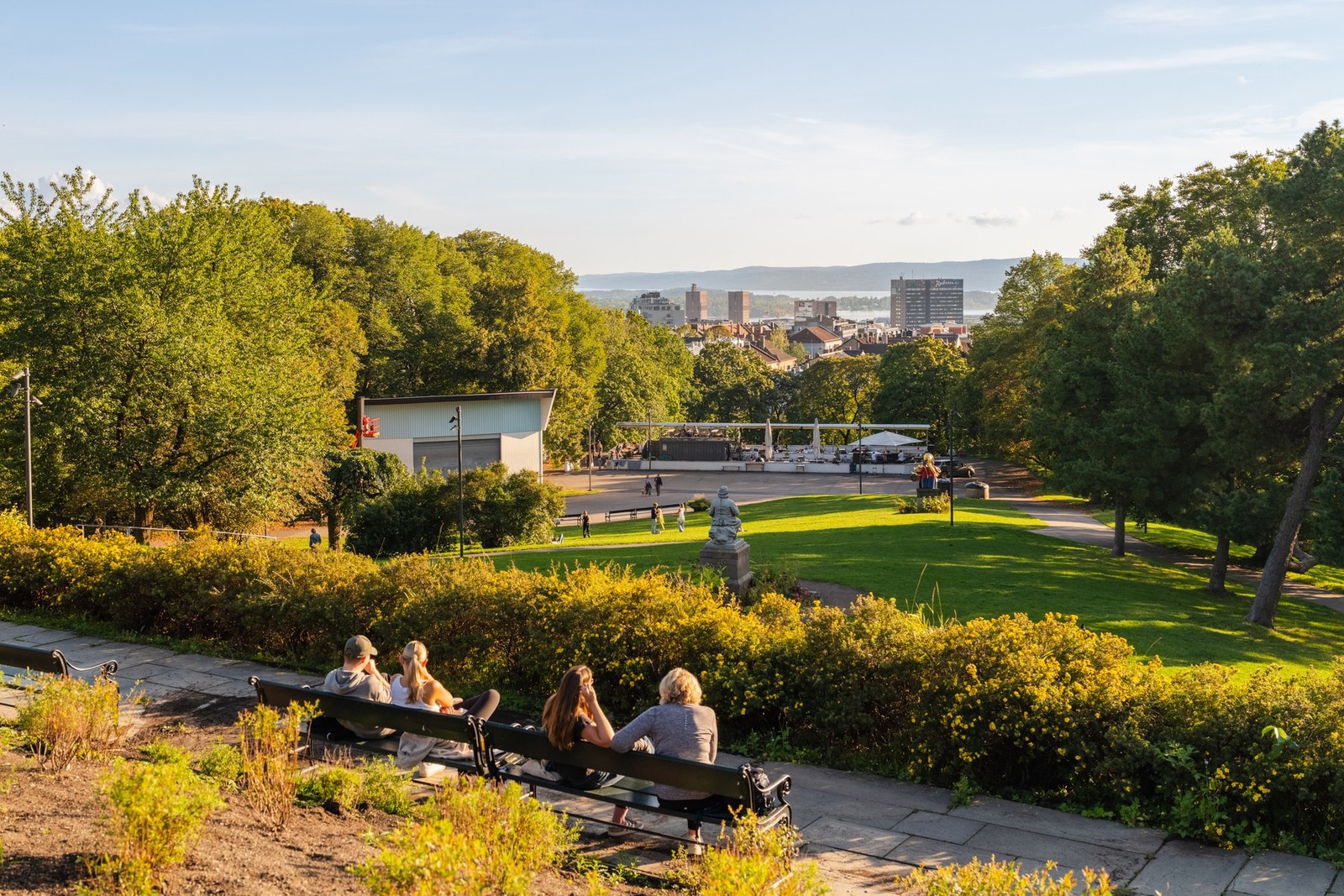 På St. Hanshaugen arrangeres det utekonserter på haugen. Galleribilde