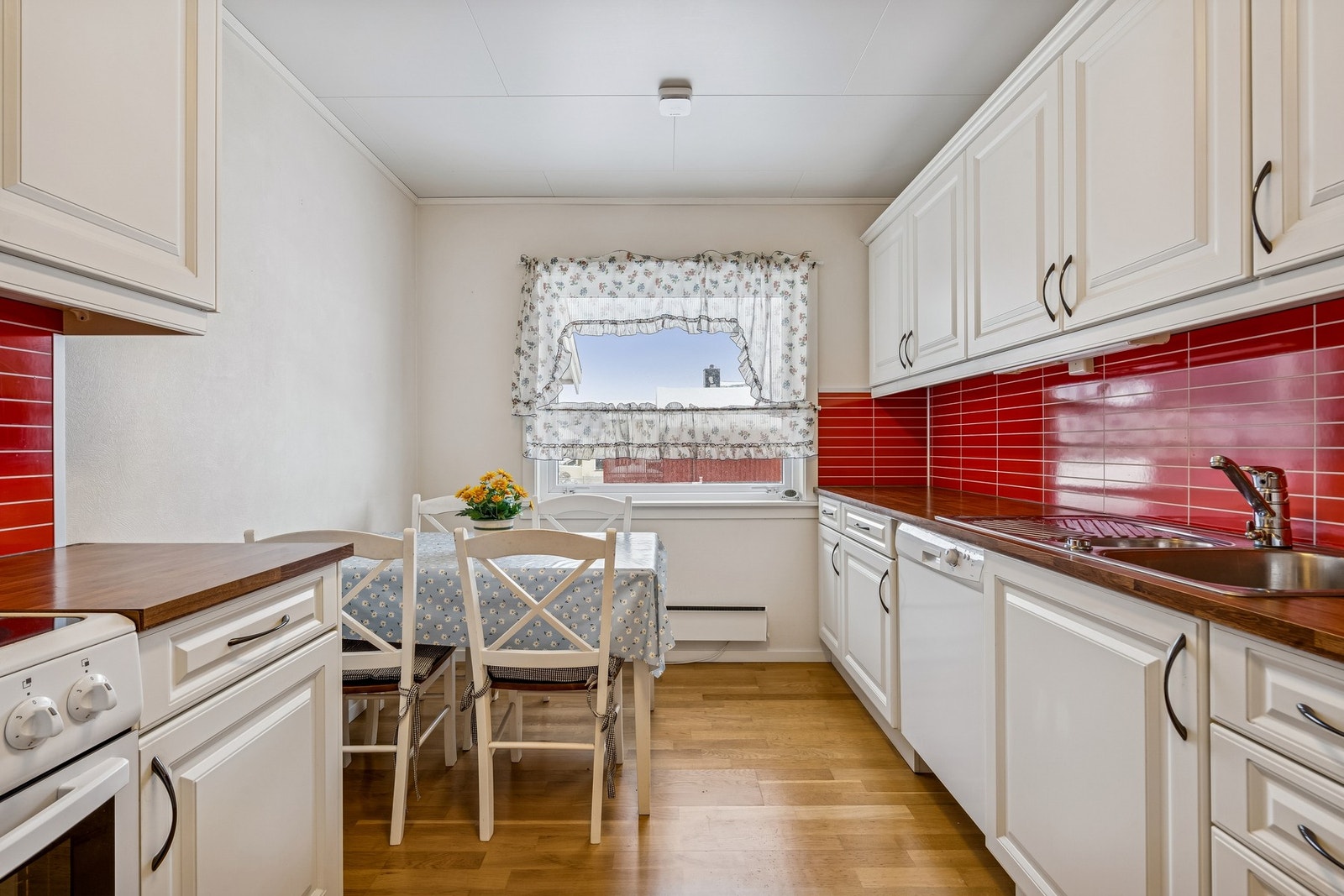 Hvitevarene medfølger i handelen Galleribilde