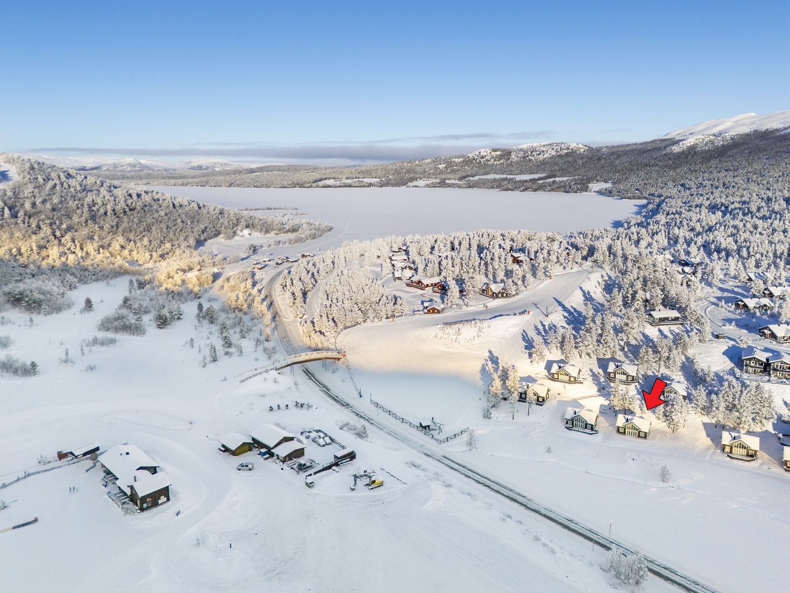 Lemonsjøen byr på flotte skiløyper. Populære turer: Lemonsjøen rundt (14 km), Slombseter (6 km), Gråhø rundt. For mer info: sporet.no/lemonsjø Galleribilde