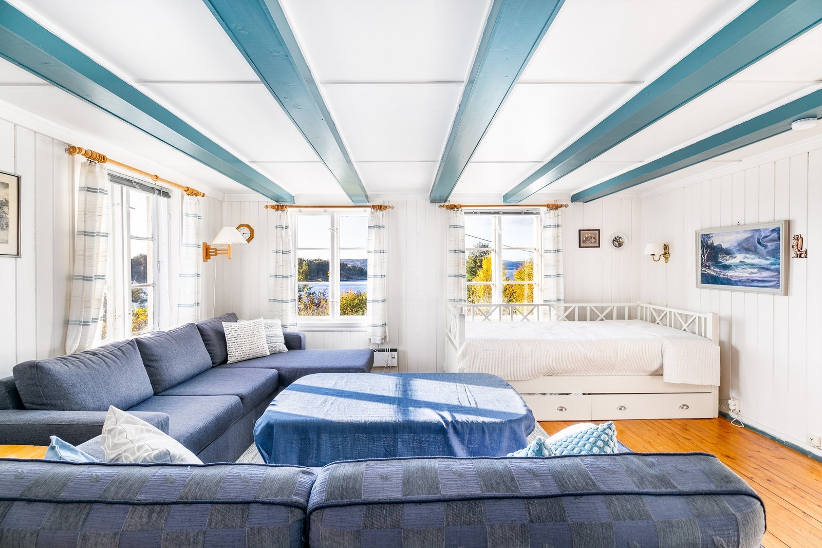 Stue i våningshus. Galleribilde