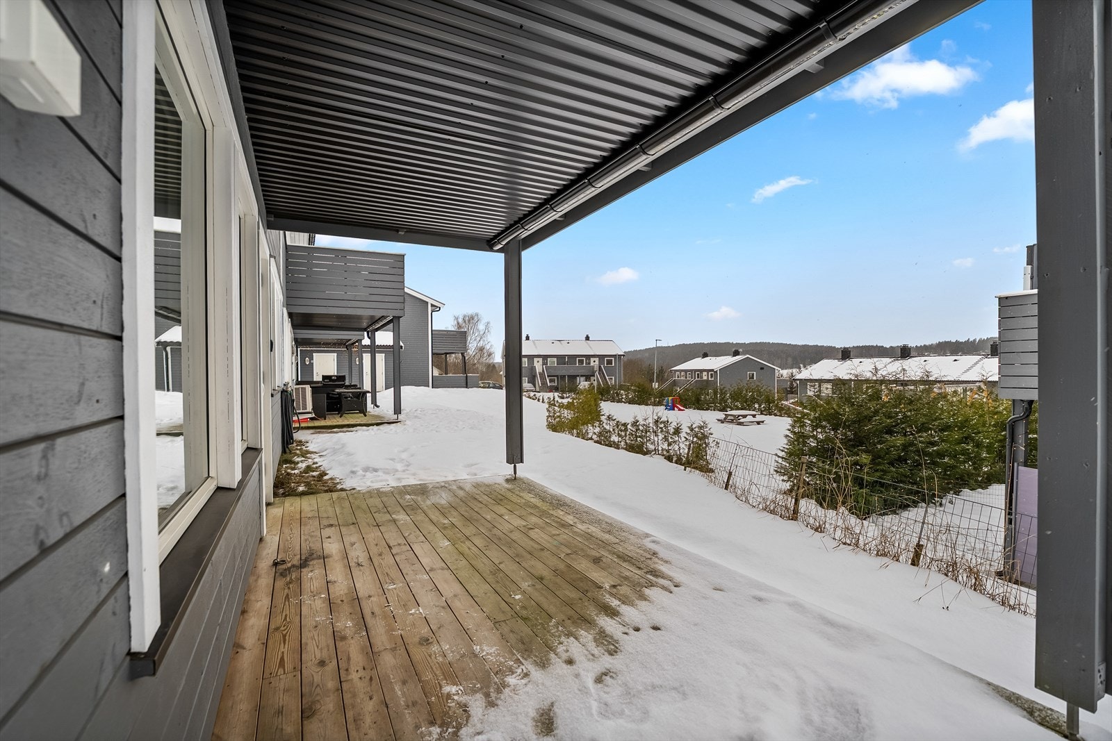 Utsikt fra terrassen. Galleribilde