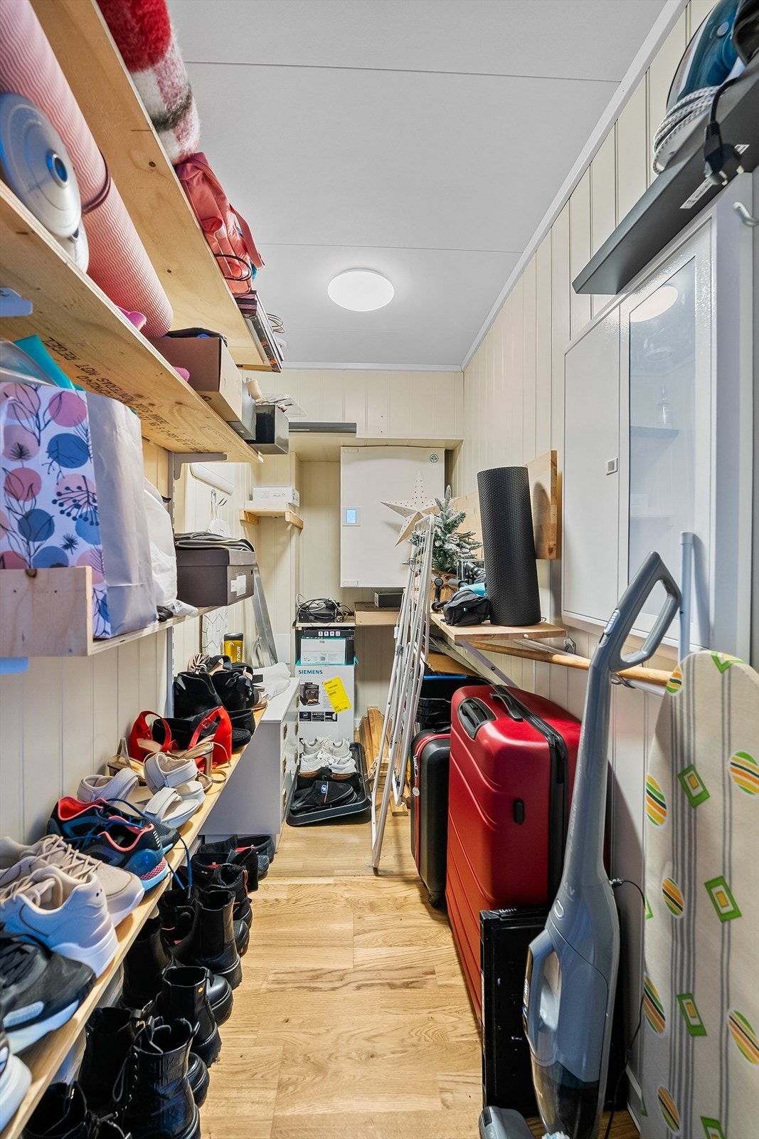 Bod med gode oppbevaringsmuligheter. Galleribilde