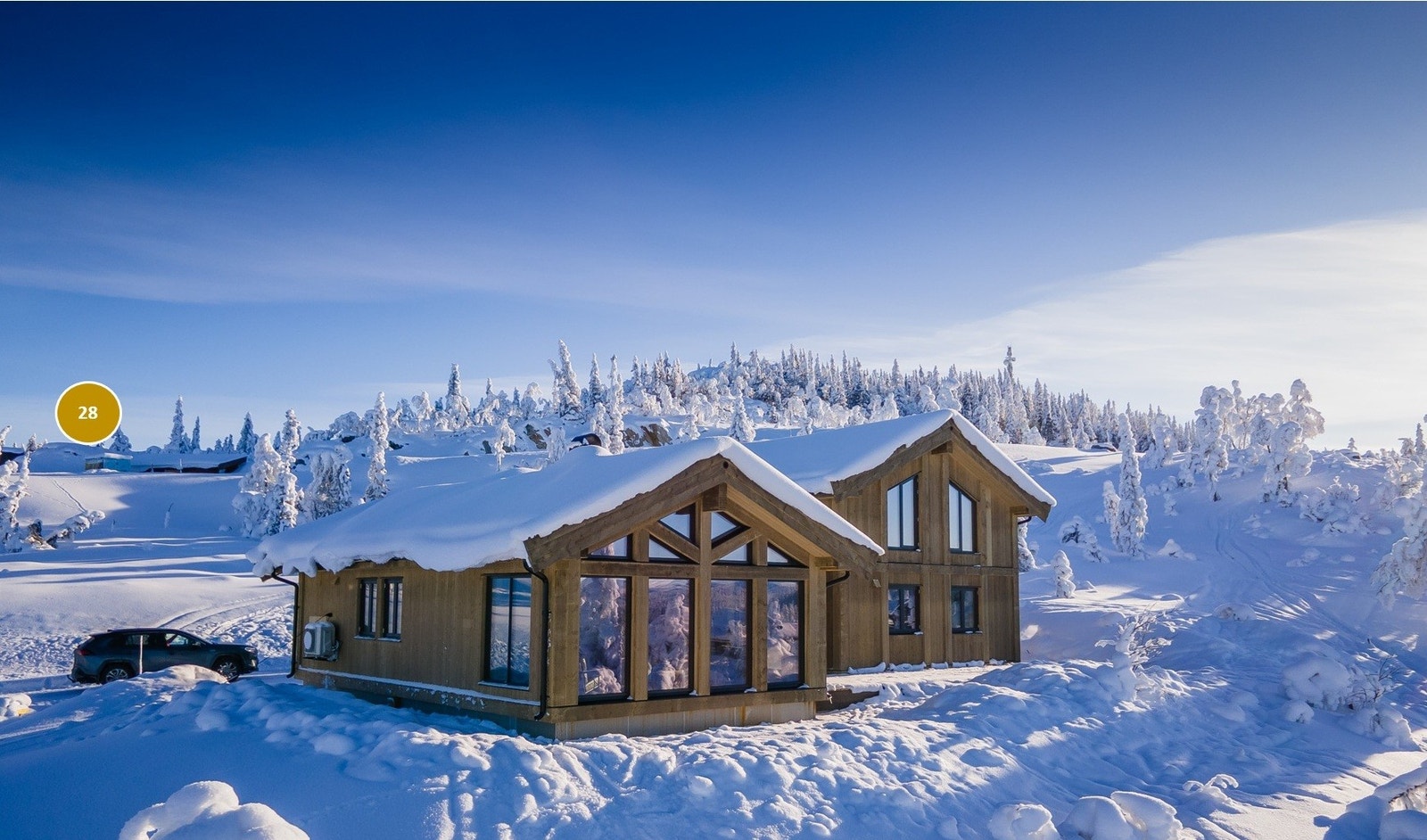 Tomt 28 markert med hytte bygget på tomt 31 som referanse Galleribilde