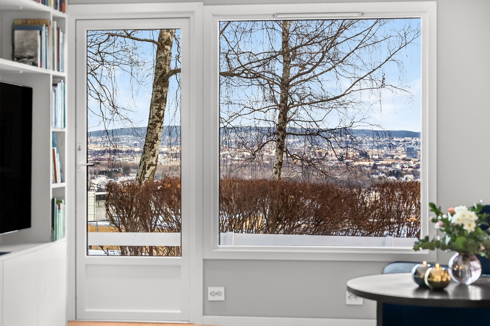 I Åsstubben bor du i et hyggelig nabolag med en godt sammensatt demografi av barnefamilier med barn i barnehage- og skolealder, til eldre som har bodd her hele sitt voksne liv. Det er lite "gjennomtrekk" og de fleste har bodd her i flere tiår. Galleribilde