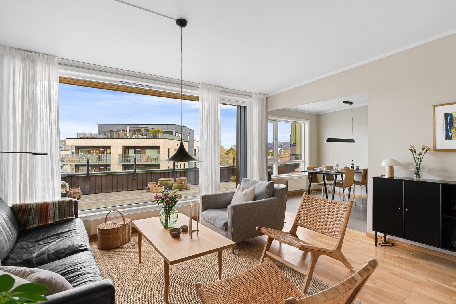 Velkommen til Gravarverket 28C - Presentert av Jørn Seldal v/PrivatMegleren Sandnes. Galleribilde