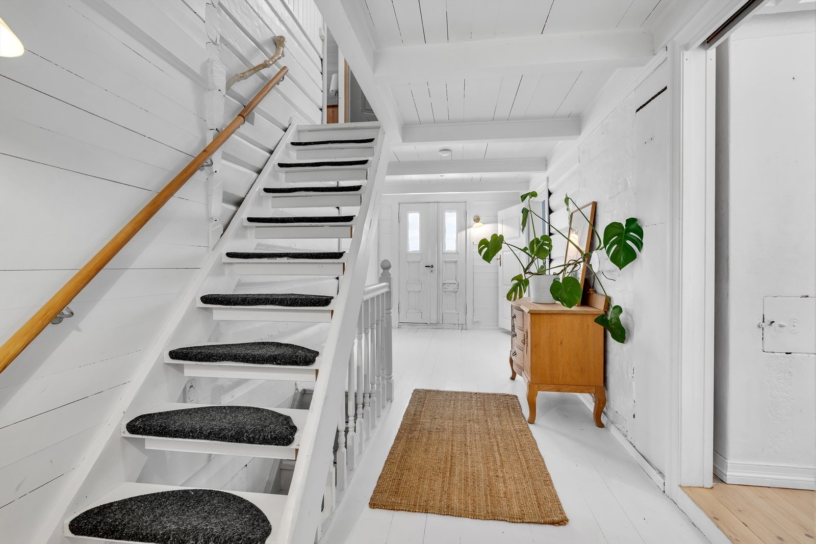 Trapp til 2. etg. Galleribilde