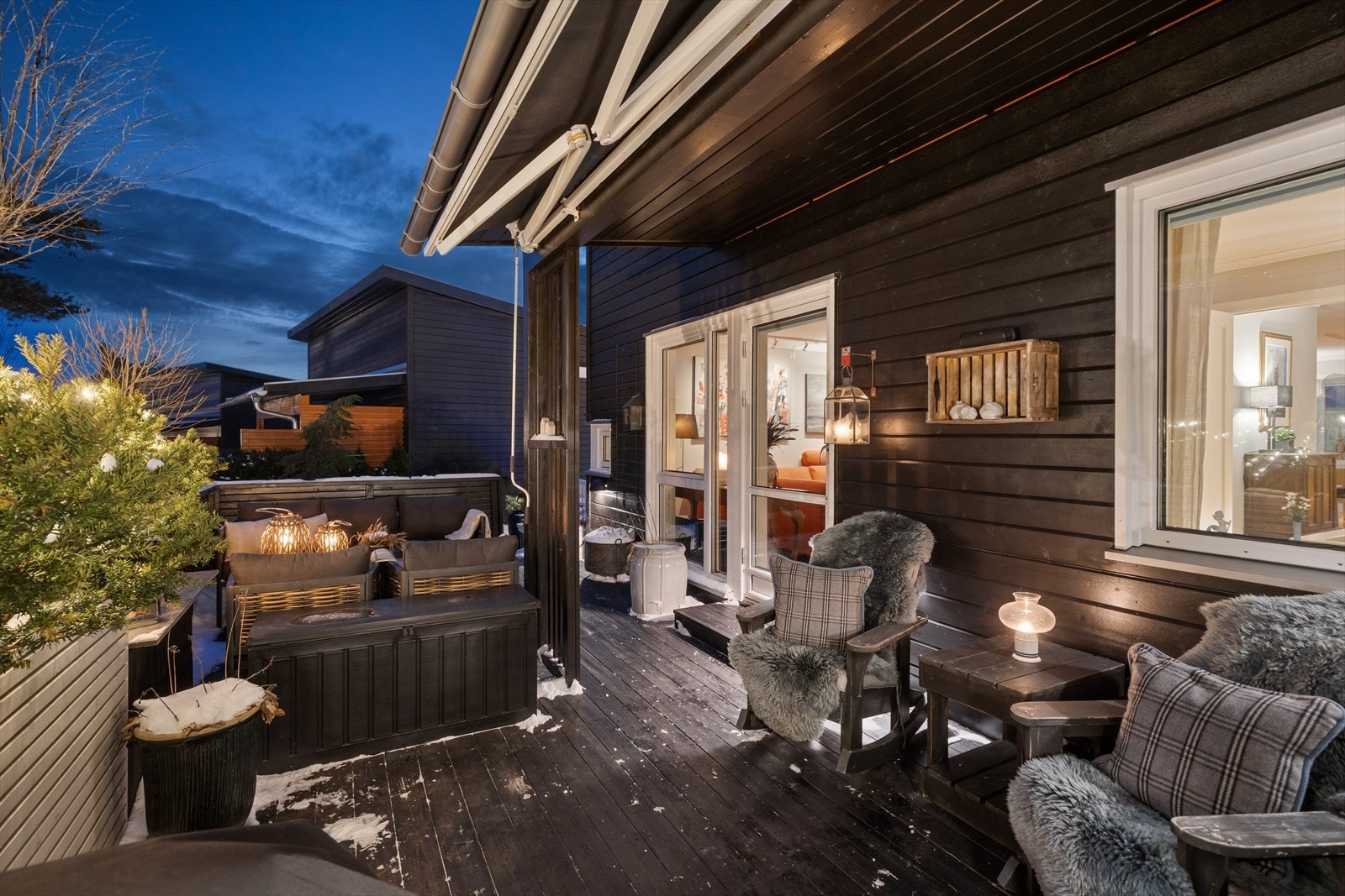 Denne boligen har en meget god planløsning og adkomst til lekre uterom som må sees! Galleribilde