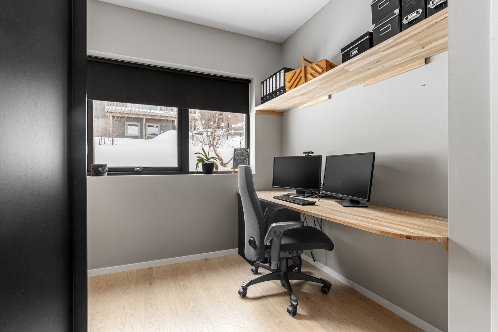 Kontor/soverom. Galleribilde