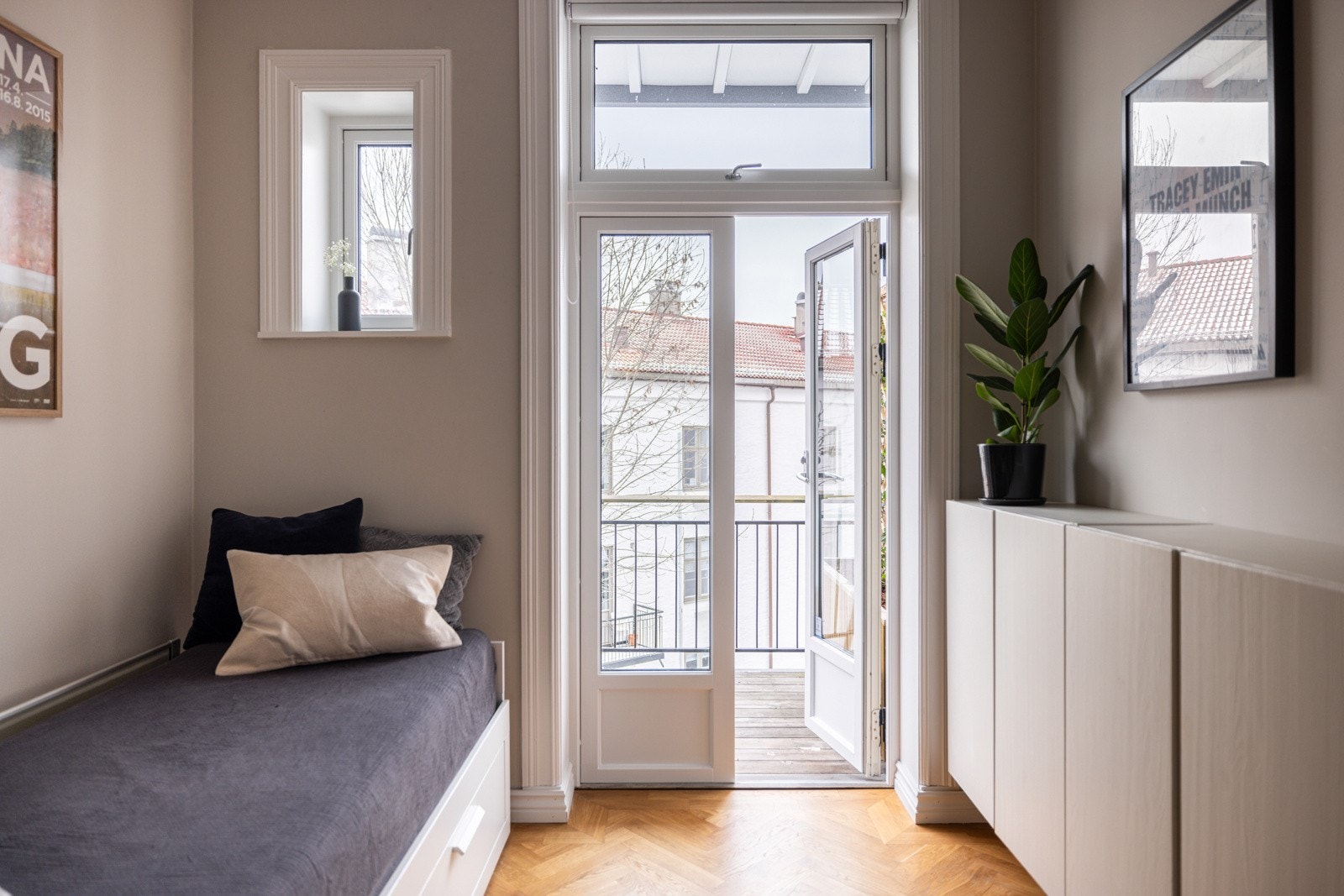 Fra dette rommet kommer du ut på leilighetens andre balkong. Galleribilde