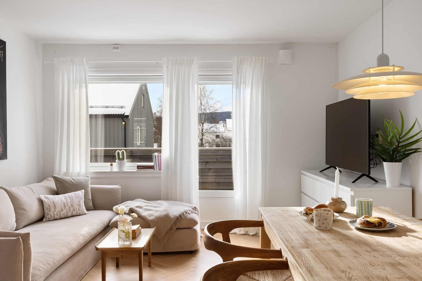 I enden er det også dør ut til balkongen. Galleribilde