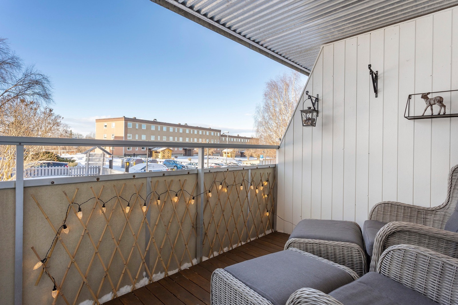 Her kan du nyte gode solforhold til langt på dagen. Galleribilde