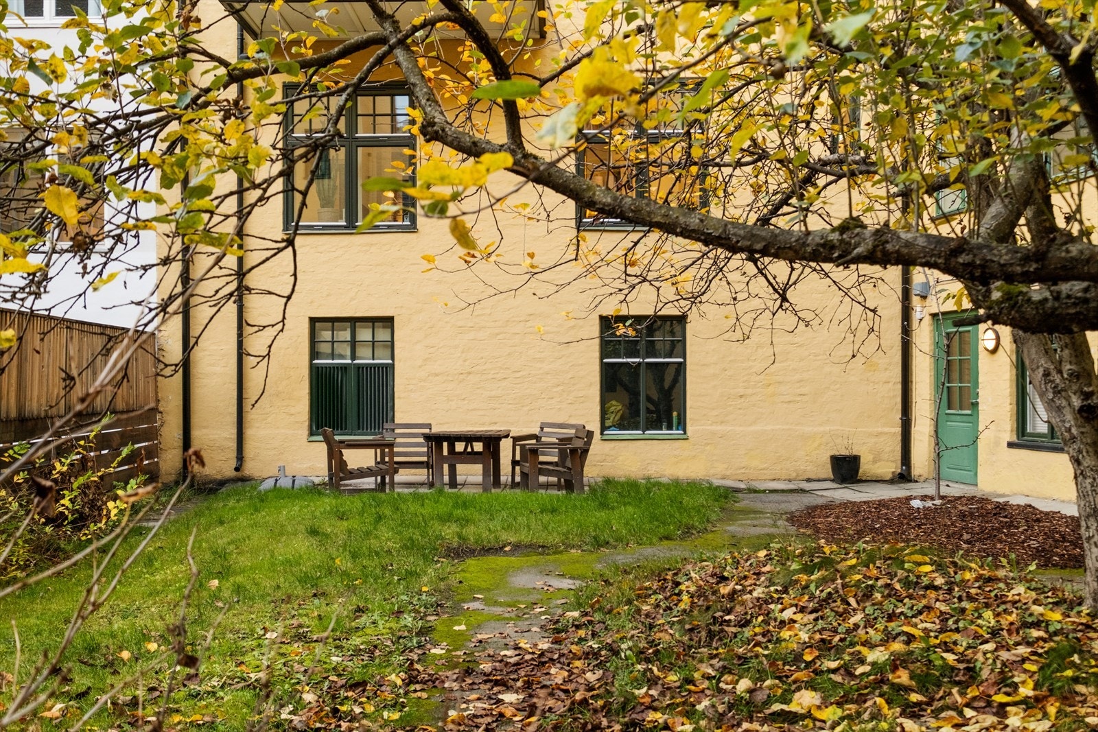 Hyggelig felles uteplass. Galleribilde