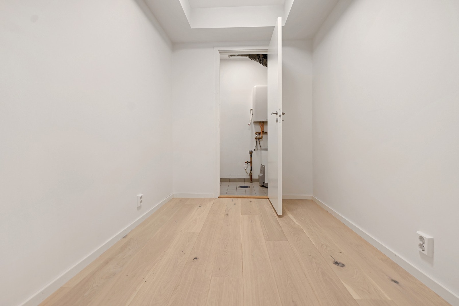 Det er god plass til flere garderobeskap i soverommet. Galleribilde