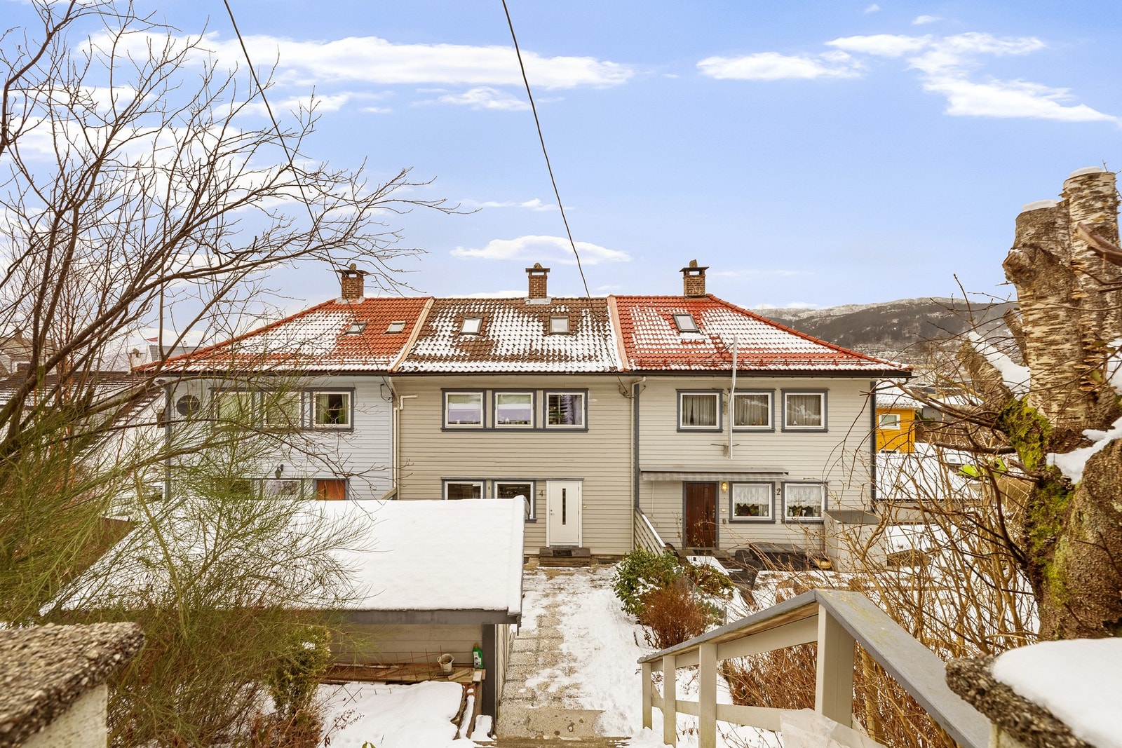 Leiligheten har en sentral beliggenhet på Laksevåg med kort vei til kollektivtransport. Galleribilde