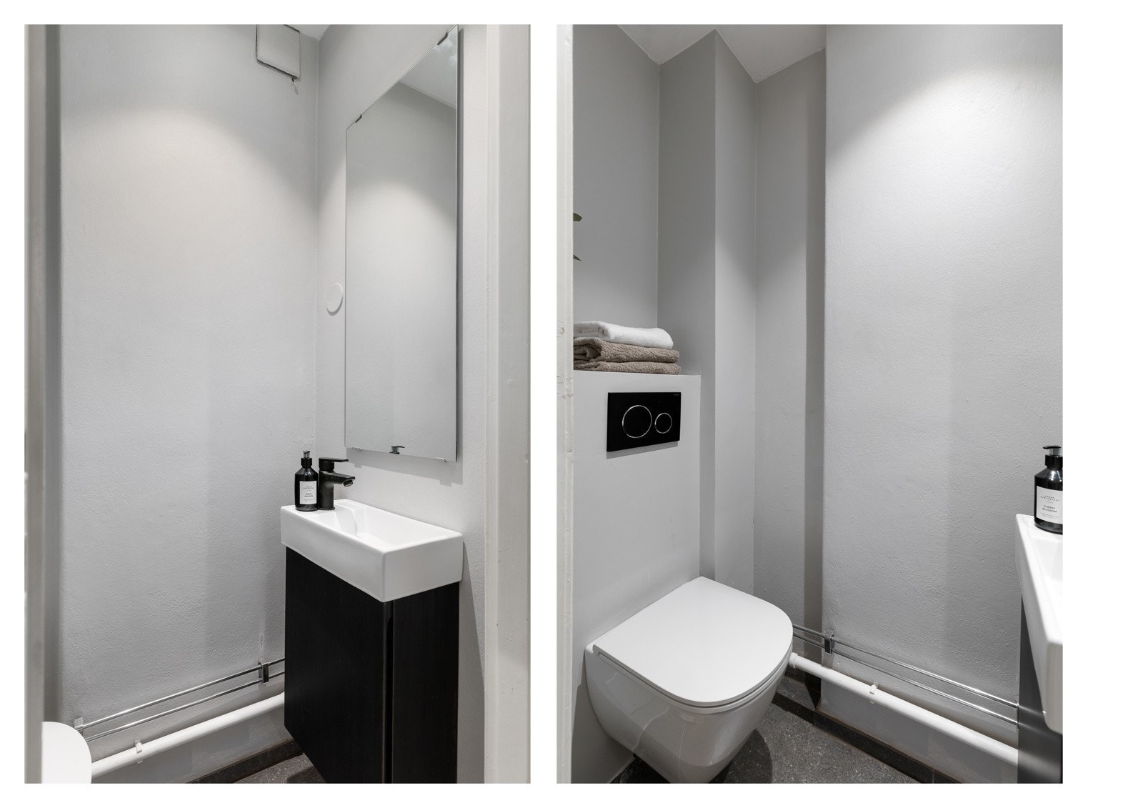 Toalettrommet ligger vegg-i-vegg og har mørkegrå fliser på gulvet, lysmalte veggflater, et toalett og et par smale glasshyller over toalettet. Felles avløpsinstallasjoner gjennom etasjene er rehabilitert og delvis skiftet i regi av sameiet i 2025/2026. Galleribilde