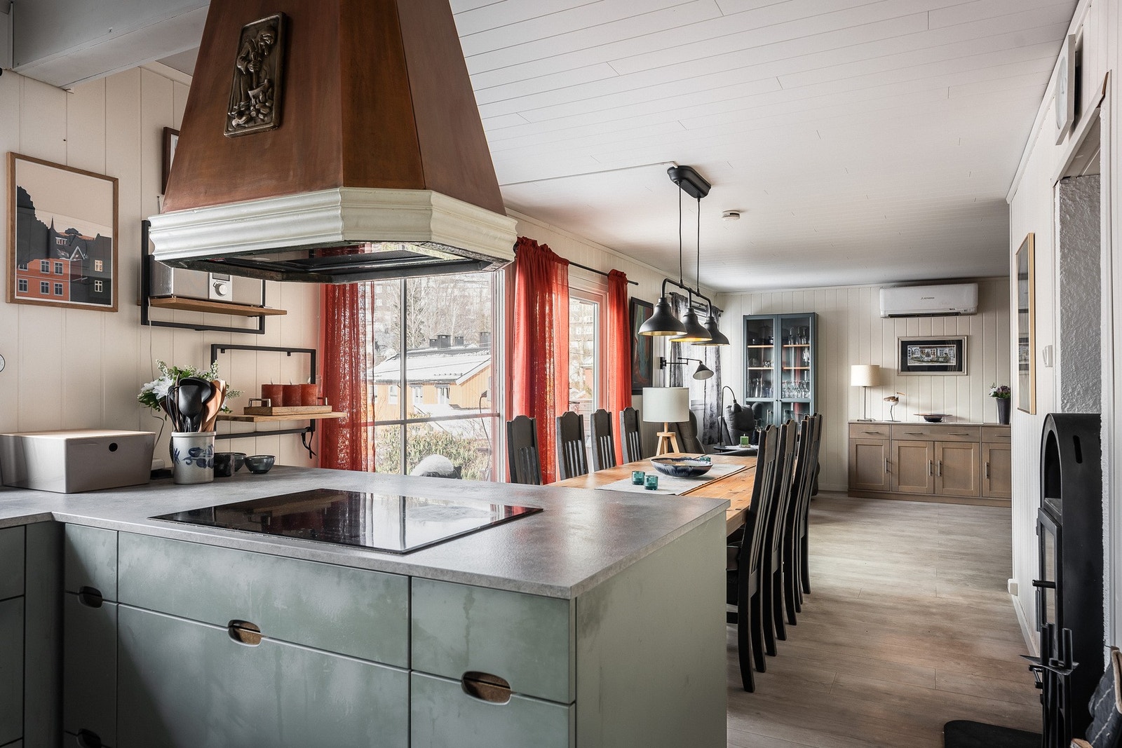 Sosial, åpen løsning mot stuen. Galleribilde