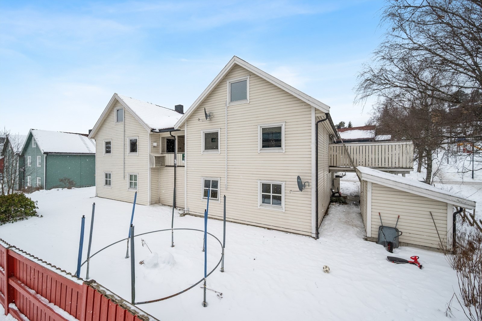 Ønsker du ytterligere servicetilbud har både Stavset senter, Byåsen butikksenter og nye Sverresborg Senter et variert utvalg, sistnevnte også med Vinmonopol. Galleribilde