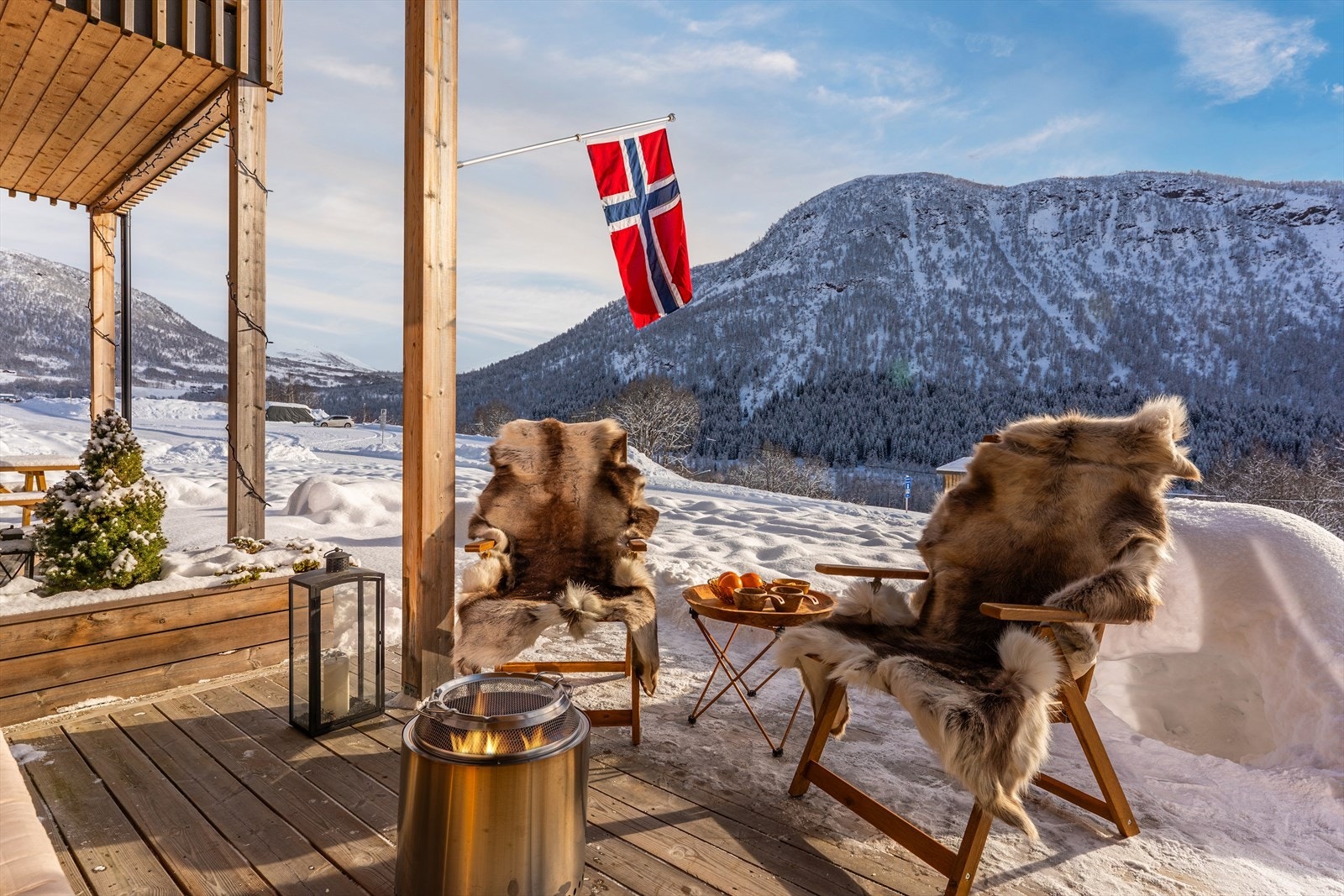 Terrassen kan utvides - det er også enkel tilkomst til leiligheten fra denne siden Galleribilde