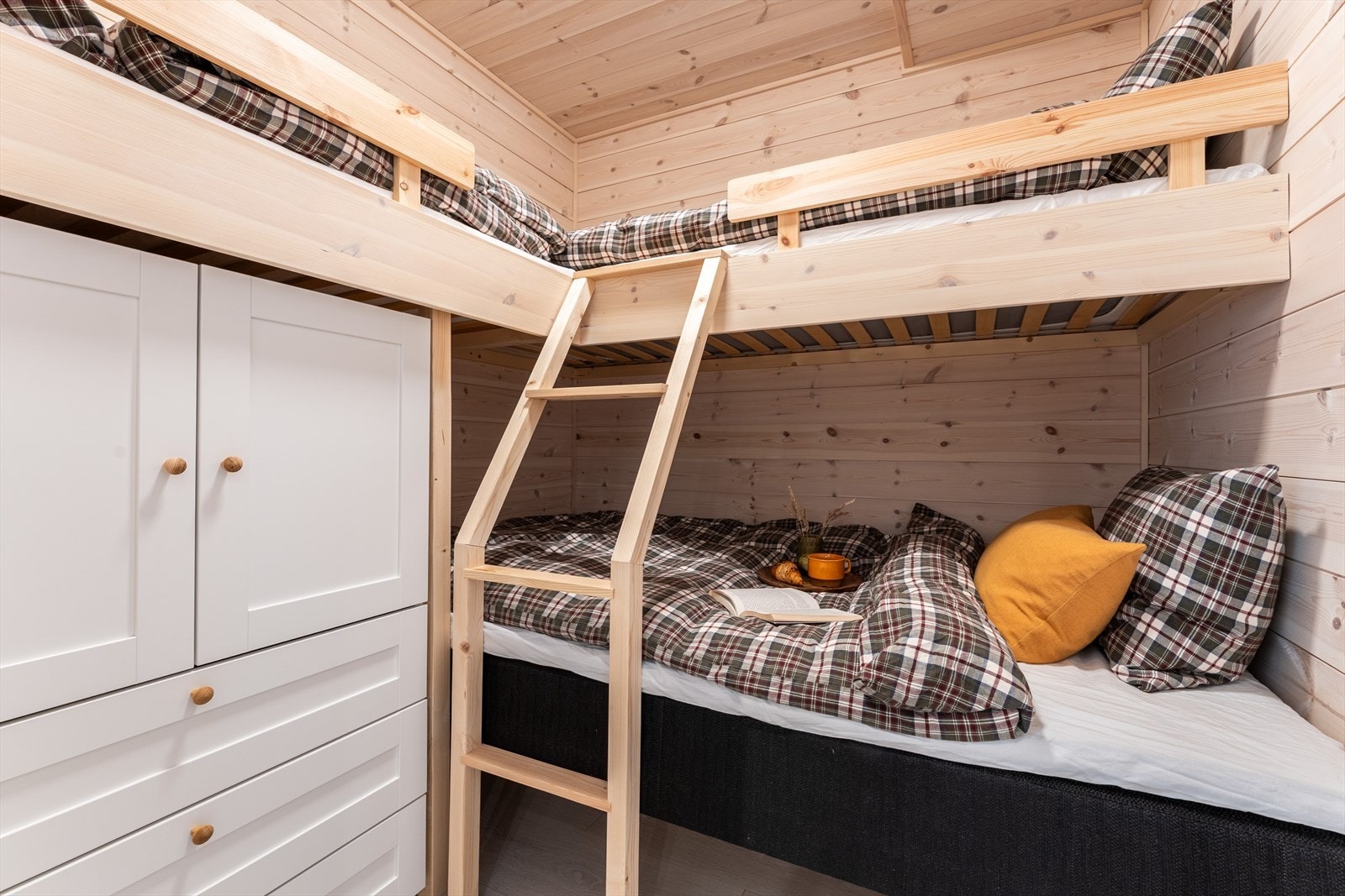 Sovealkove med fire sengeplasser Galleribilde