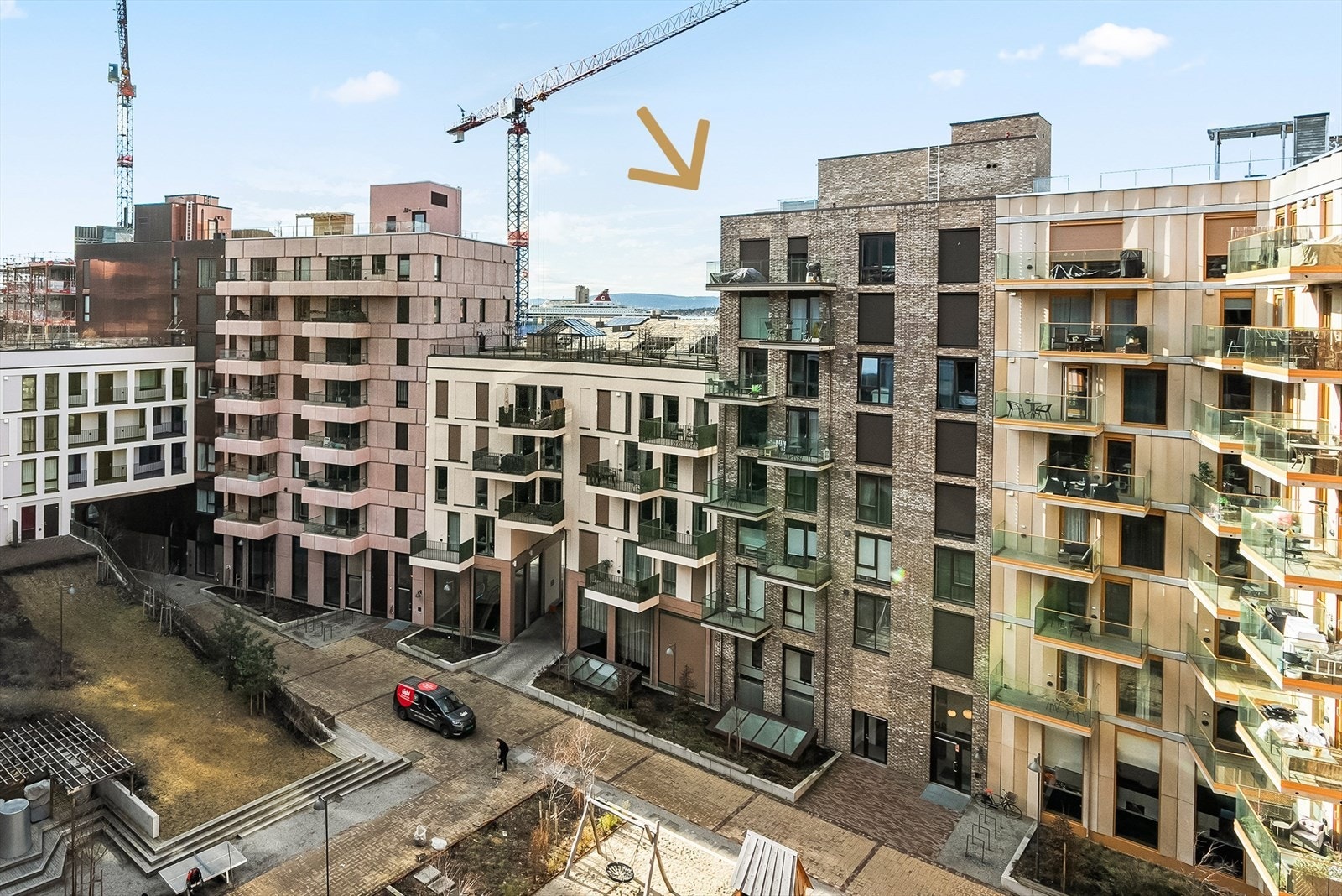 Svært god internbeliggenhet. Skjermet toppleilighet Galleribilde