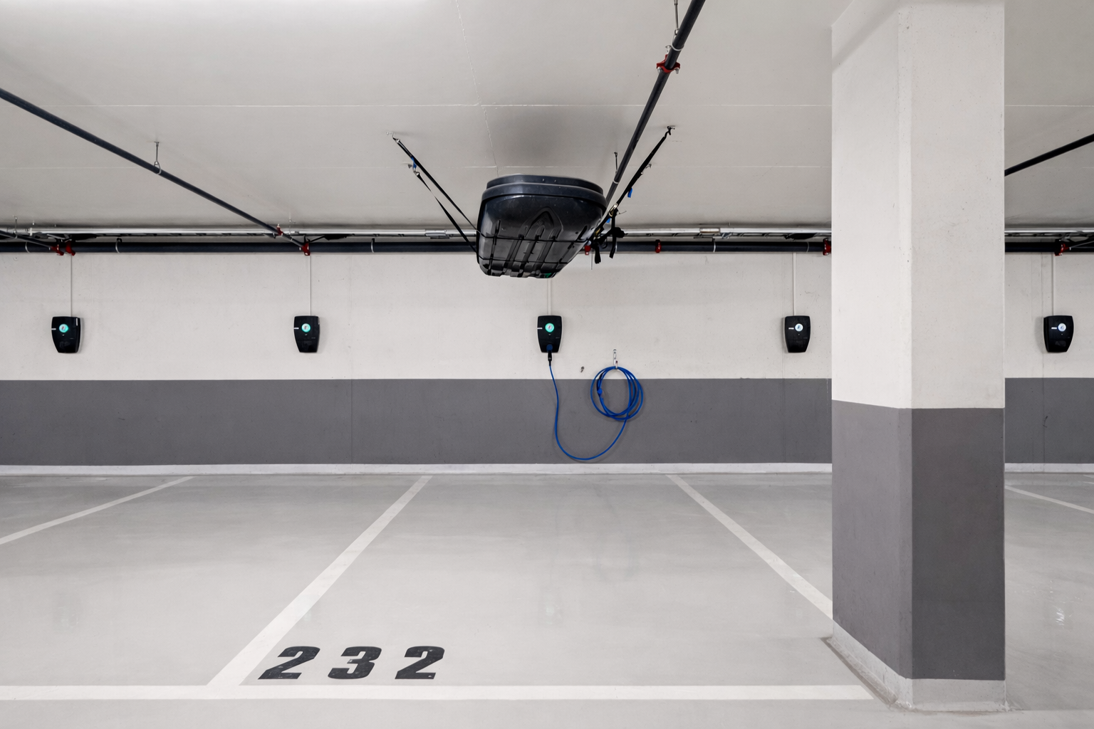 1 garasjeplass med ladestasjon kan kjøpes for kr. 1.600.000,- Galleribilde