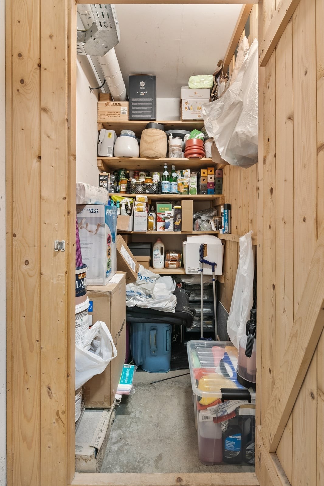 I tillegg medfølger en bod på 2 m² i kjelleren. Galleribilde