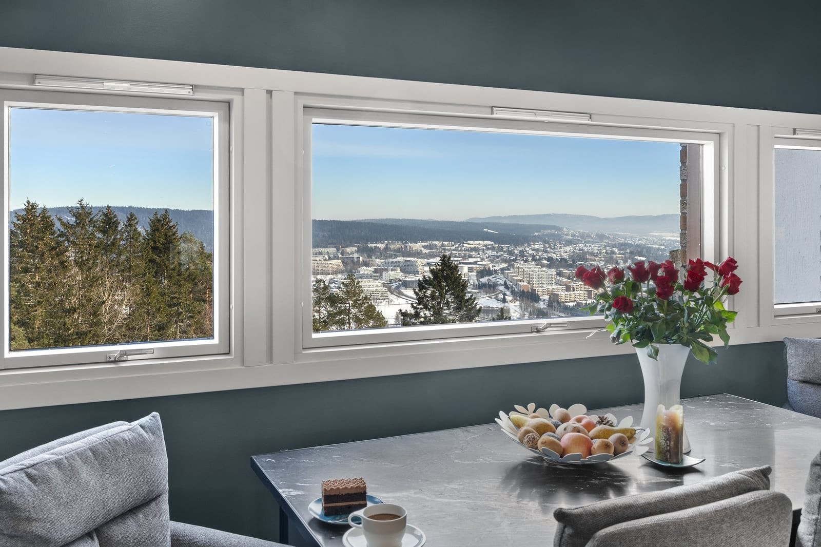 Fra spiseplassen har du fantastisk utsikt. Galleribilde