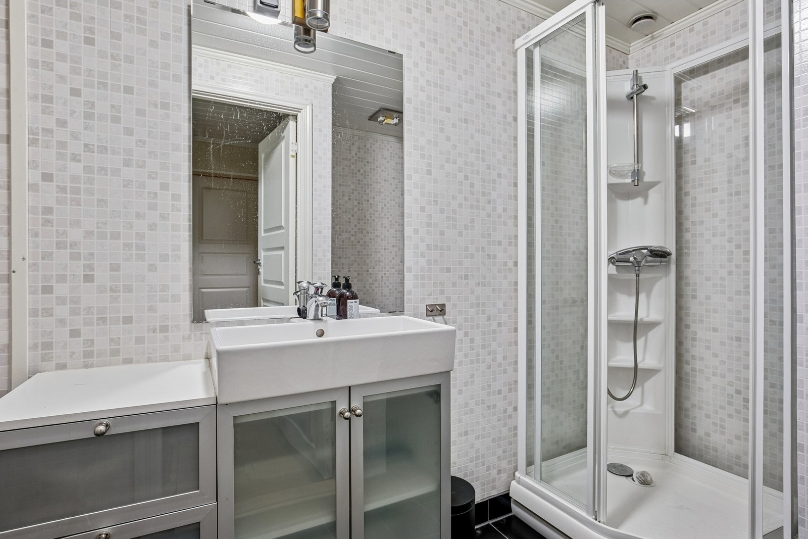 Bad i underetasjen Galleribilde