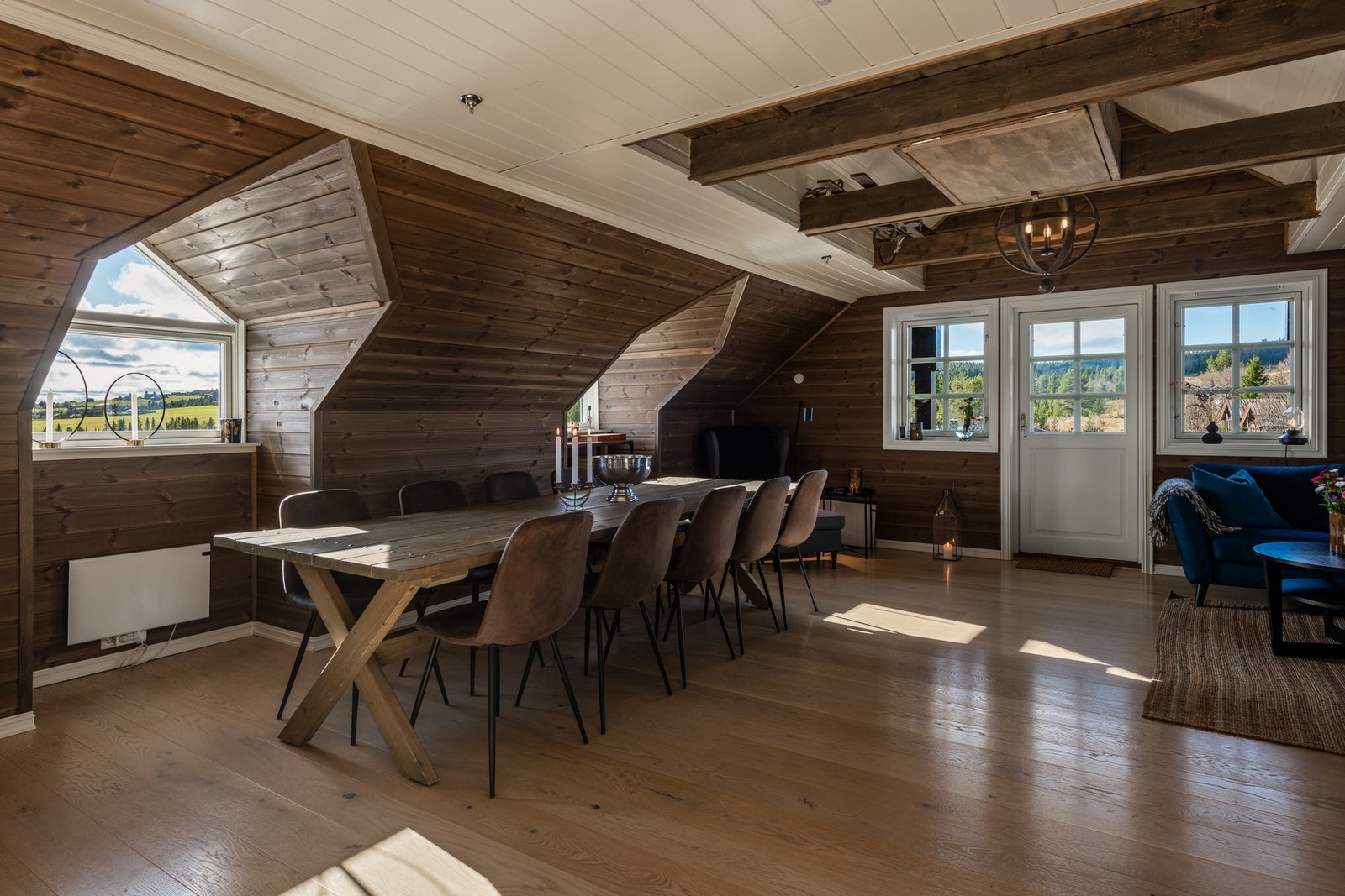 Leiligheten har gulvvarme i entréen, kjøkken, stue samt bad. Galleribilde